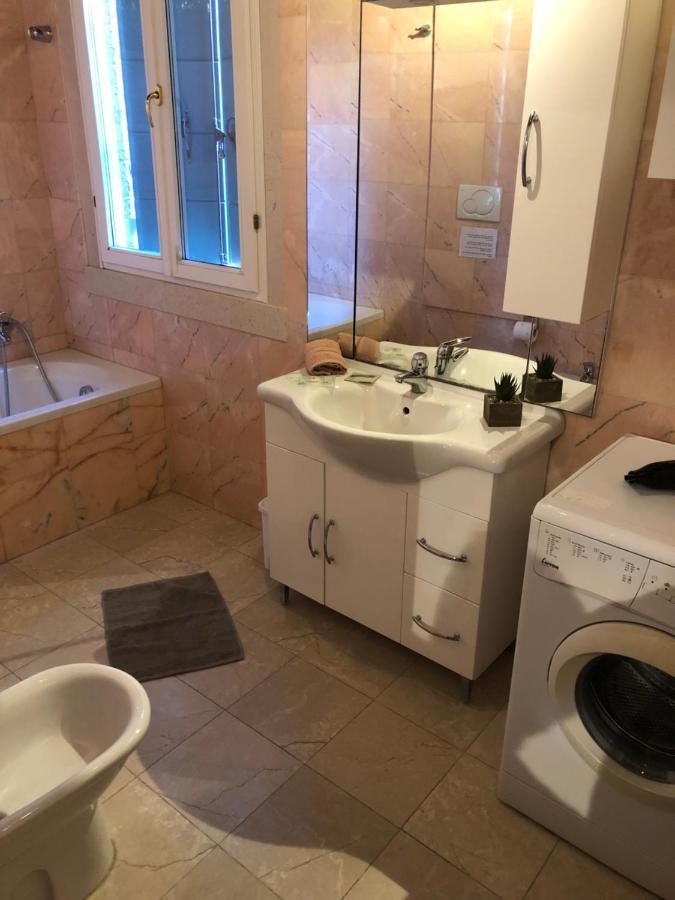 Salamon Guest House Venise Extérieur photo